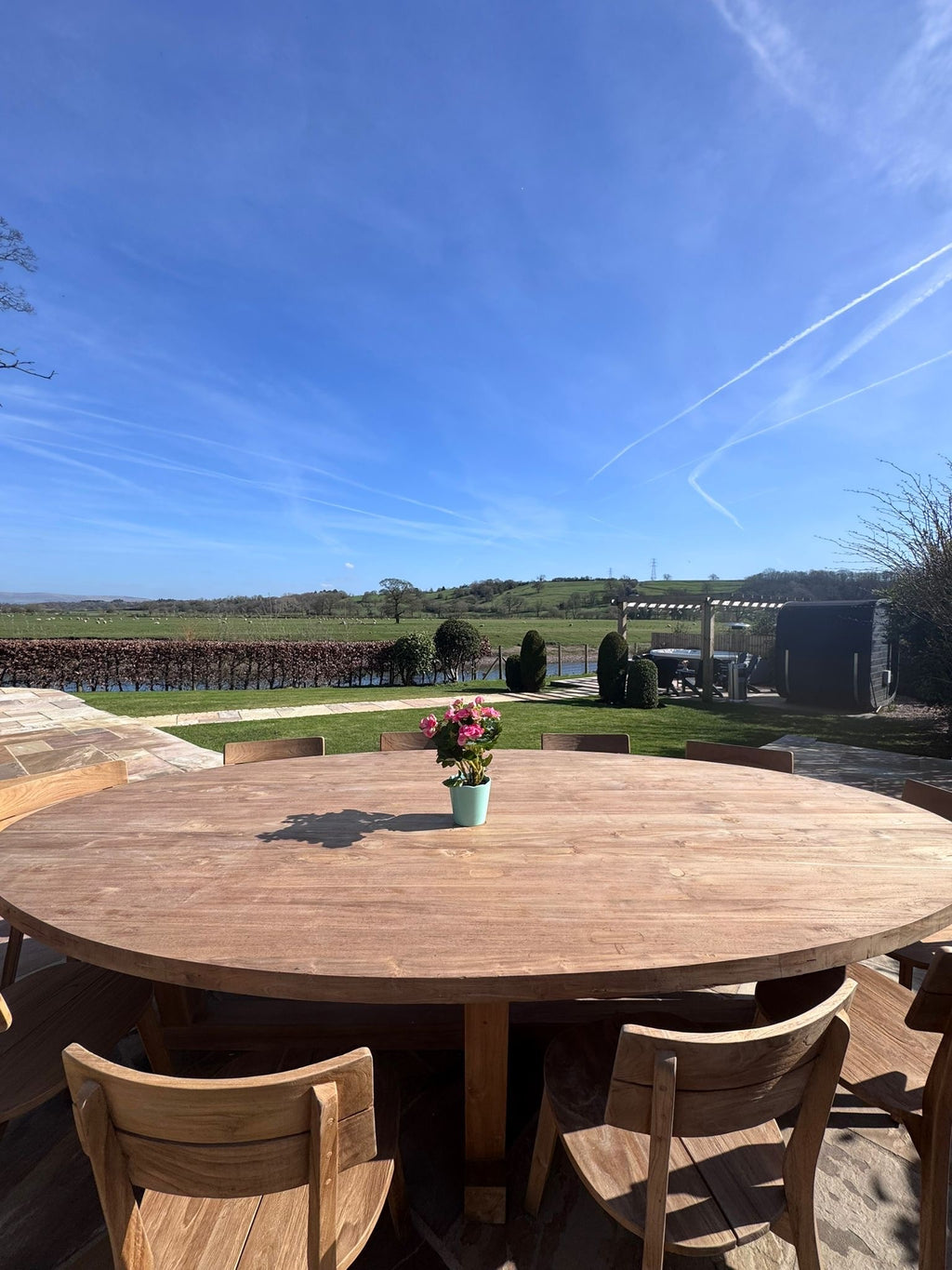 Riverside Barn & Suites (Sleeps 16)